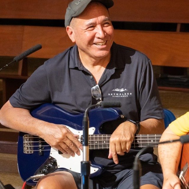 Barry C. - Electric Bassist, Background Singer